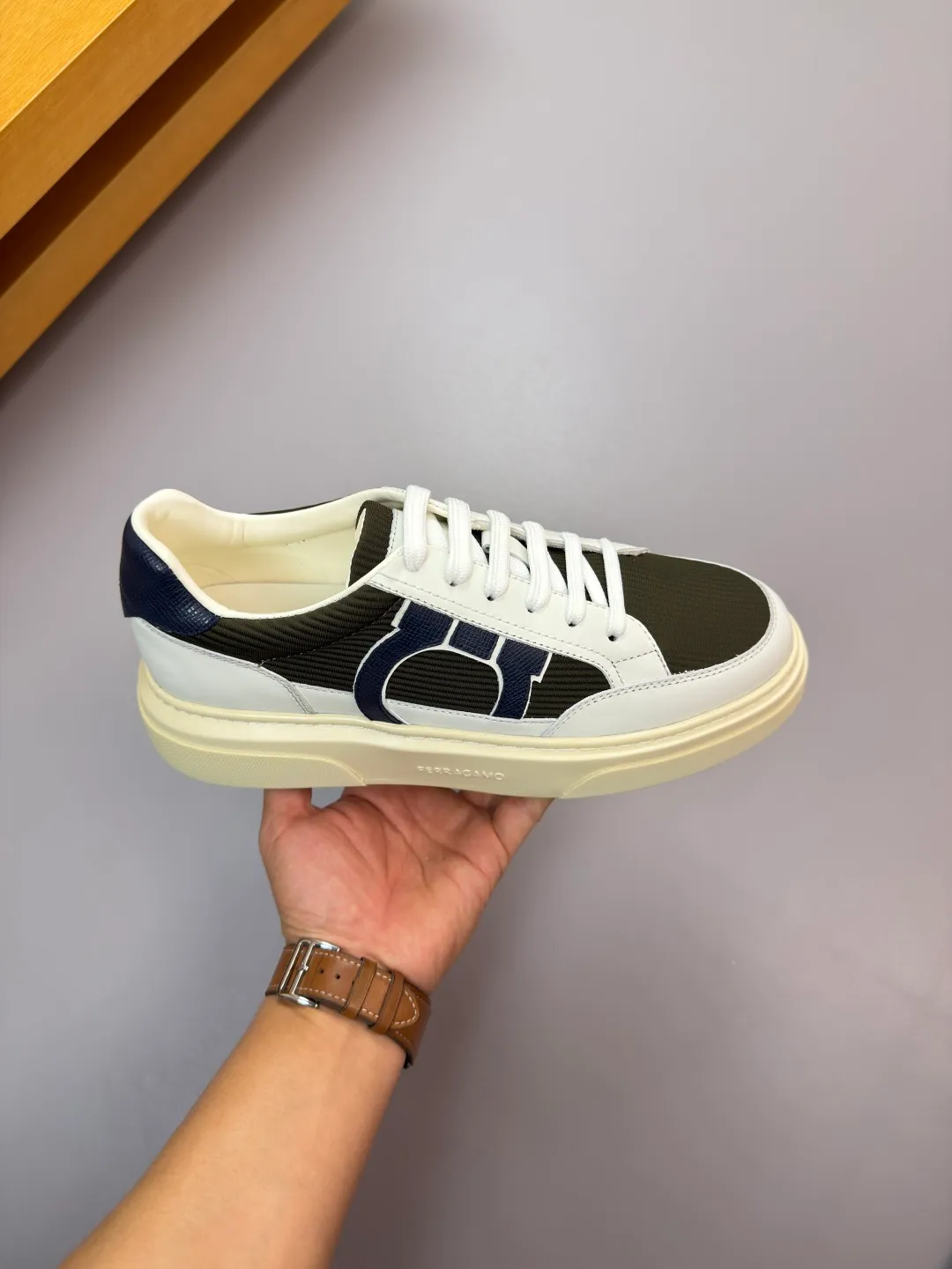 Men's men's shoes 💰420 [New style] 🏃‍♂️🏃‍♂️[ Ferragamo] Ferragamo - High-end quality original order·Casual sports shoes - Upper: 🔝Nappa calfskin, suede calfskin, shoe body. Sewing brand totem, tongue air pressure brand logo - Inner: water-dyed cowhide - Outsole: ultra-light TPU foam rubber; molded outsole -Ultra-high quality control and fine workmanship: outstanding (high-end, extravagance, grade) -Size: 38-45 (46, can be customized)